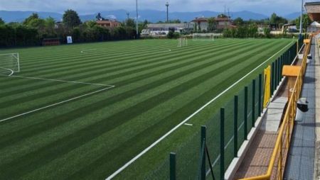 Kunstrasenplatz 1 Calcinato