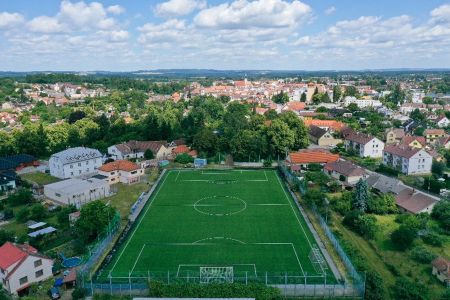 Kunstrasenplatz Jindrichuv Hradec